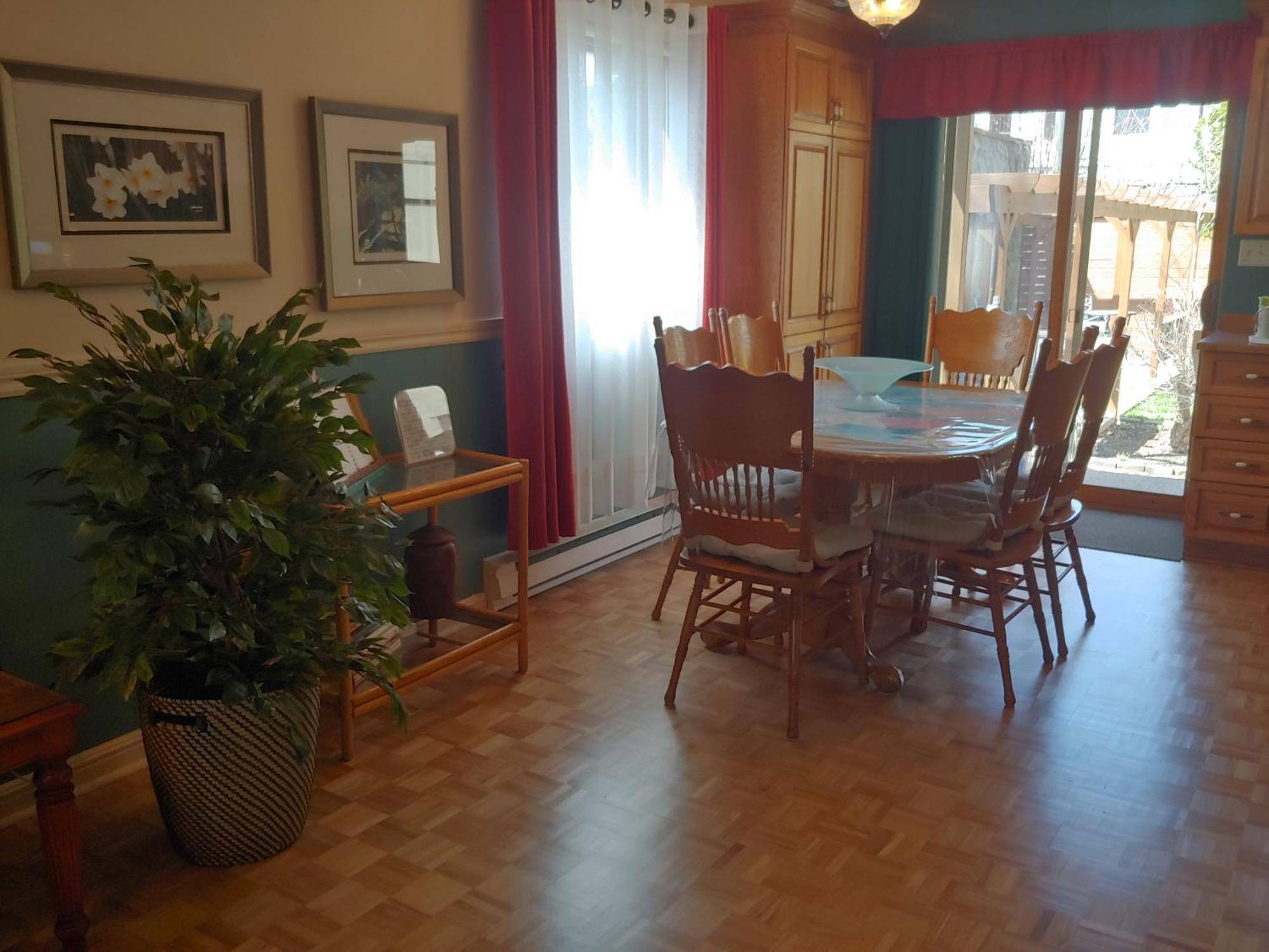 3 Bedrooms 3 Beds Near Metro -2 Parking Free 몬트리올 외부 사진