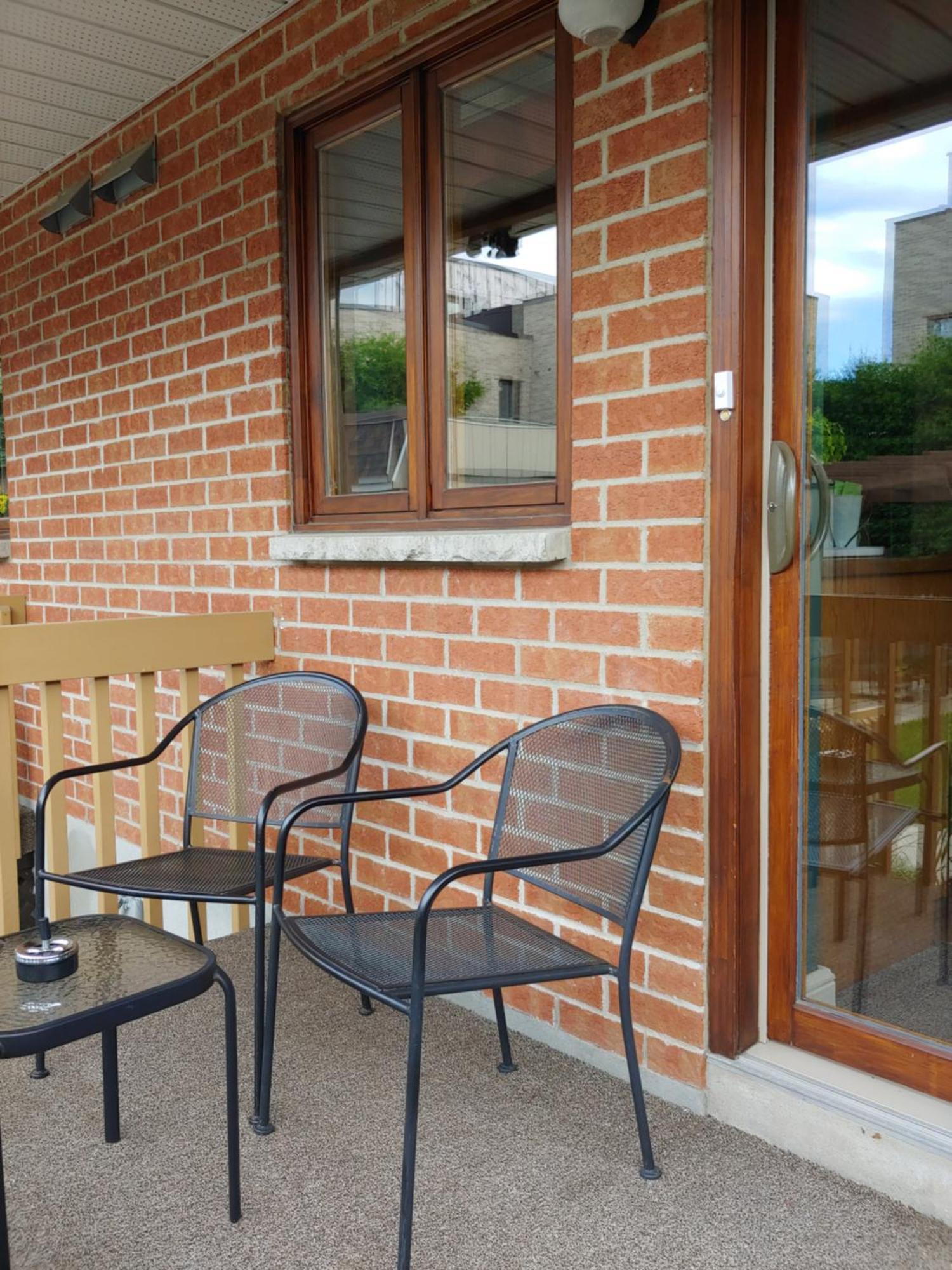 3 Bedrooms 3 Beds Near Metro -2 Parking Free 몬트리올 외부 사진
